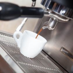 Da Salvatore Cham bewirtet auch mit typisch italienischen Heißgetränken wie zum Beispiel Espresso